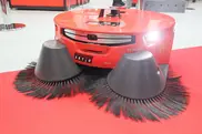 自動で清掃、人手要らず！ 自律型掃除ロボット「KEMARO K900」
