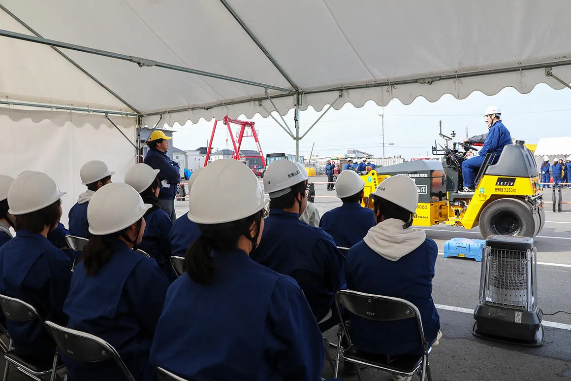国交省主催の和歌山高専学外実習の運営をアクティオが担当