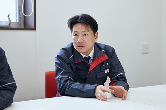 金沢湊営業所の高松陽介所長