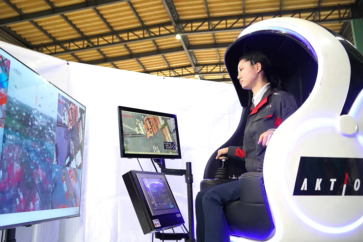 「TawaRemo®（タワリモ）」が実現するタワークレーンの遠隔操作。作業環境改善と生産性向上を後押し
